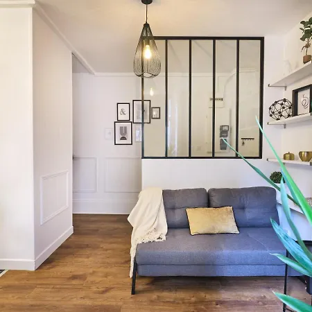 Tres Elegant Duplex, Proche Gare Apartment